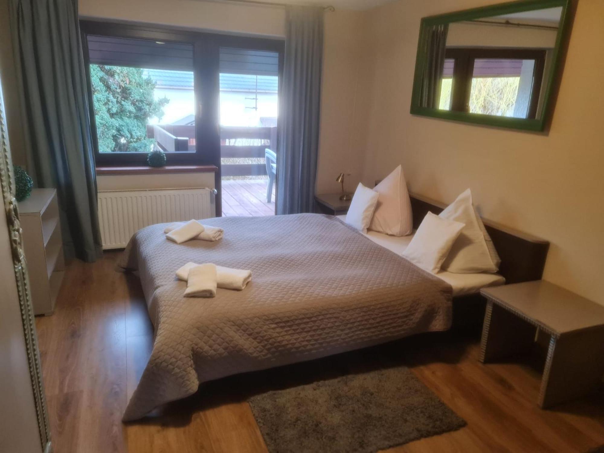 Apartamenty I Pokoje Aneta Piechowice  Extérieur photo